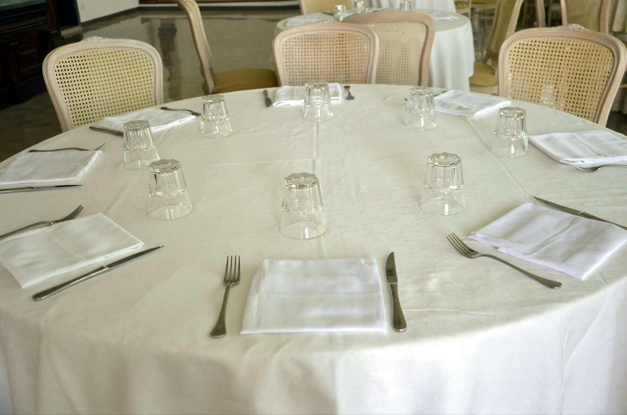 Antica Locanda Cavallino Bianco Cerveteri Exterior foto